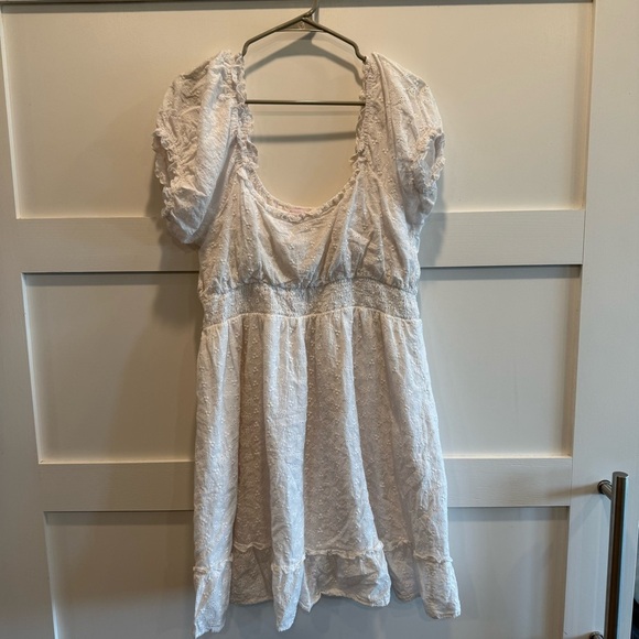 Pink Lily Dresses & Skirts - Pink Lily 3XL Shite Floral Lace Dress